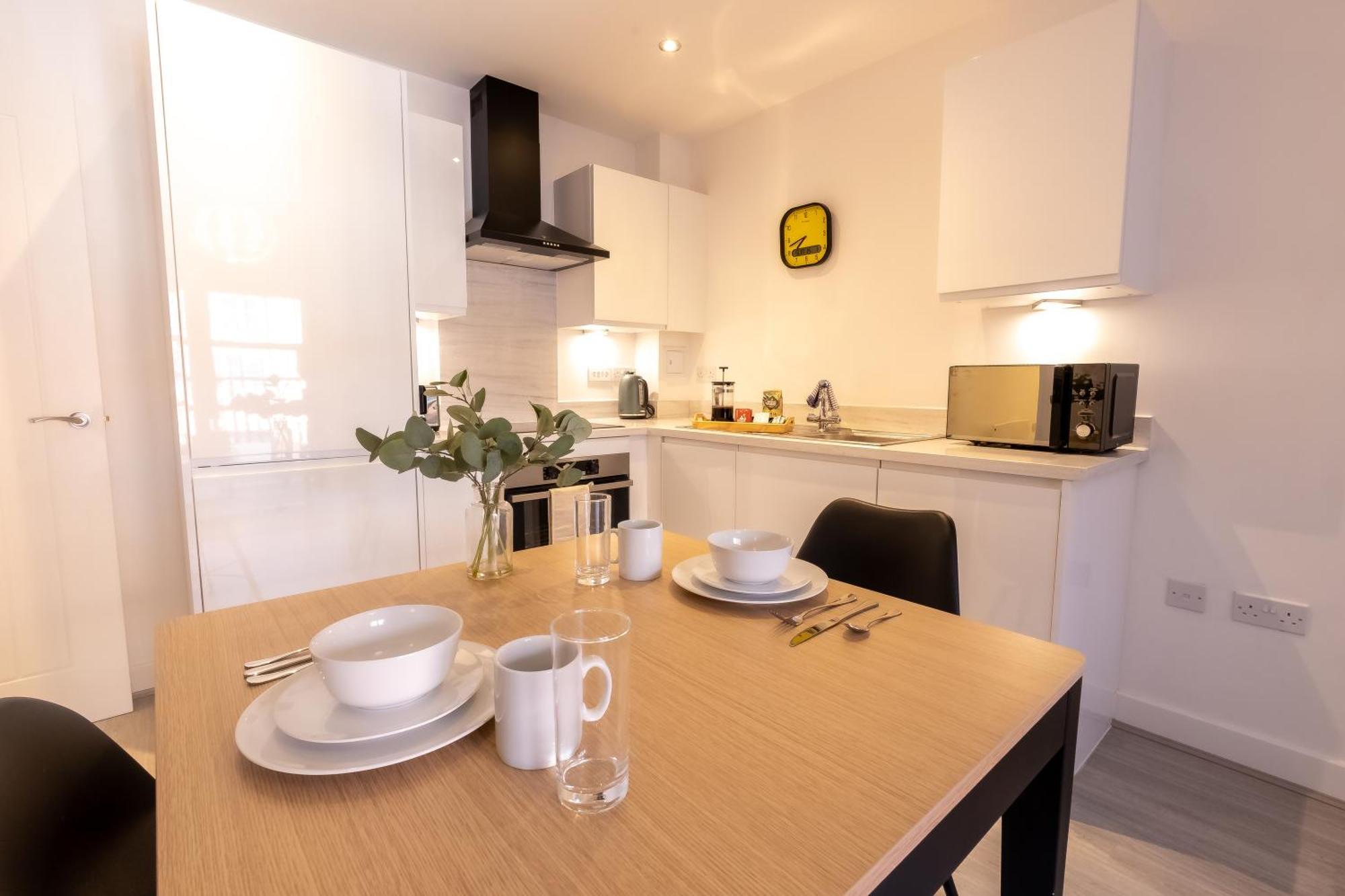 Apartment Pristine 1 And 2 Bedroom Near Business District By Belvilla *